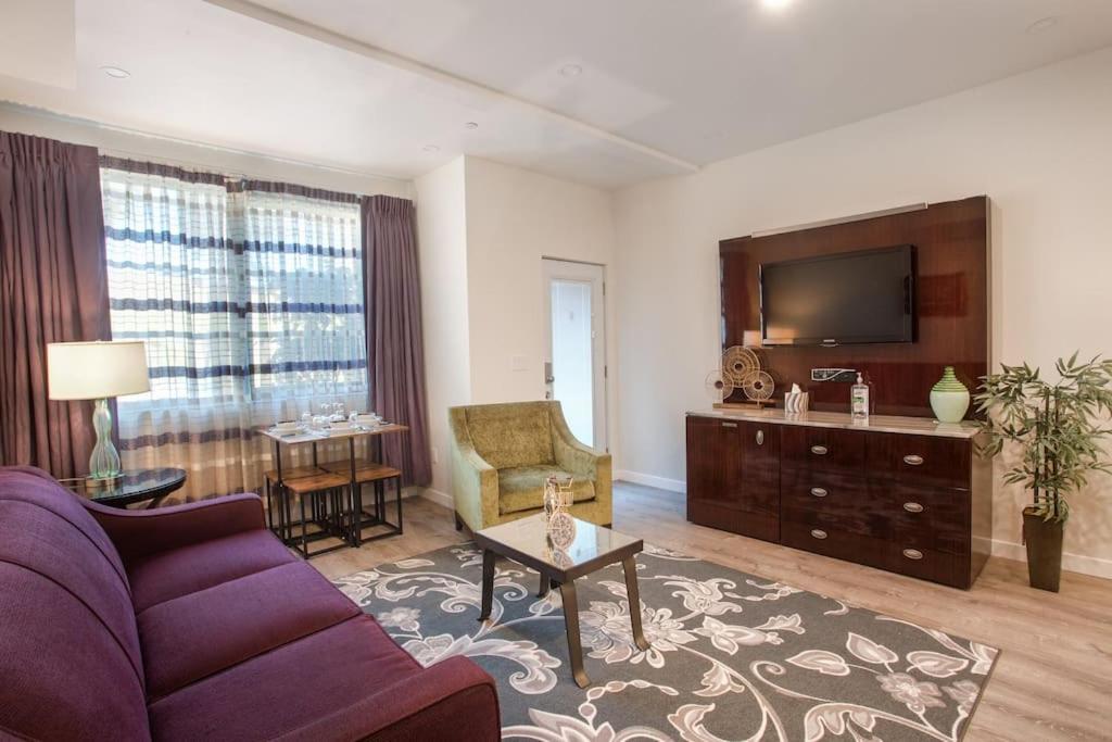 1-Bedroom With Cali King Size Bed In San Diego Esterno foto